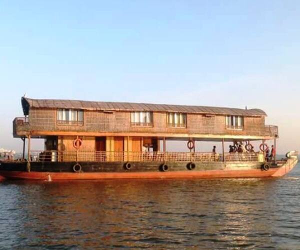 Proud Mary Houseboat, Goa 1
